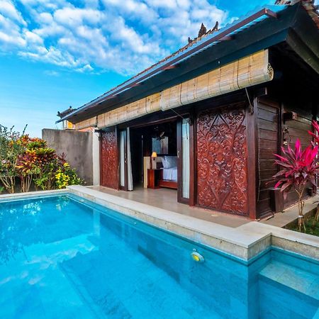 Sri Abi Ratu Villas Sukawati Exteriör bild