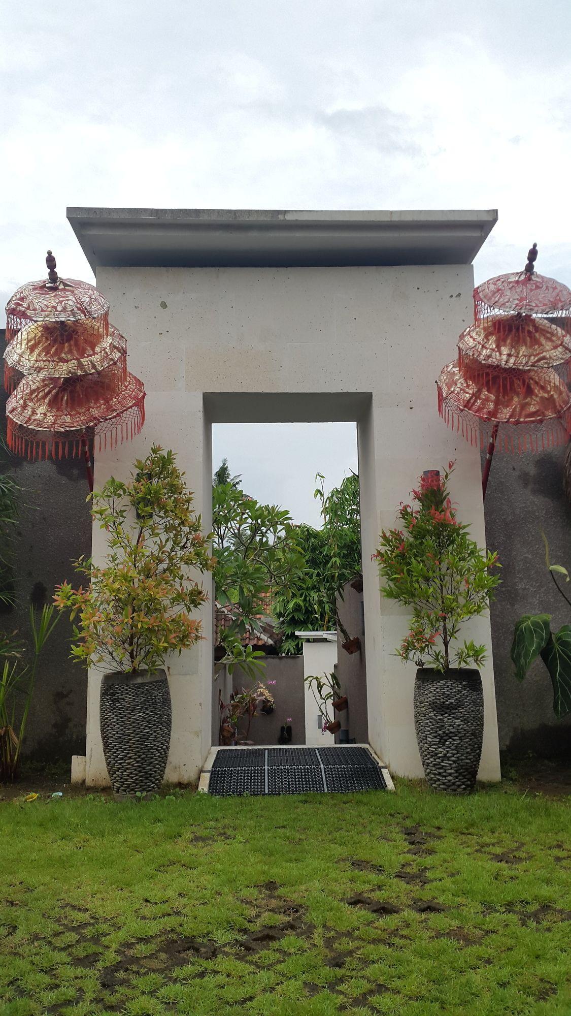 Sri Abi Ratu Villas Sukawati Exteriör bild