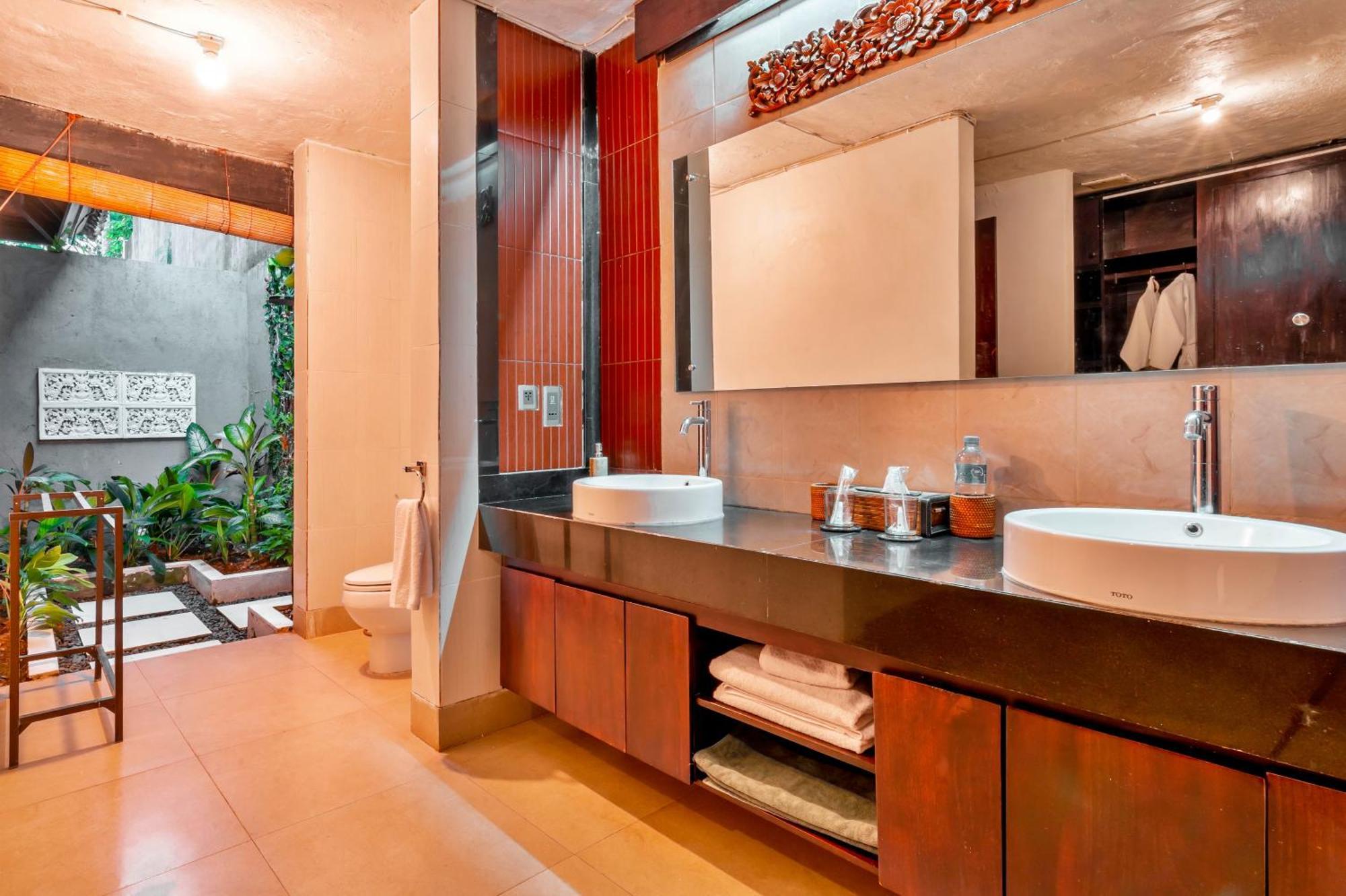 Sri Abi Ratu Villas Sukawati Exteriör bild