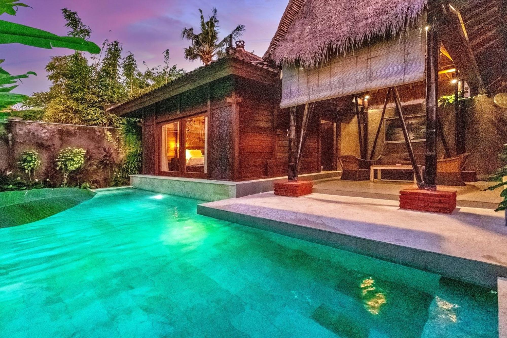Sri Abi Ratu Villas Sukawati Exteriör bild